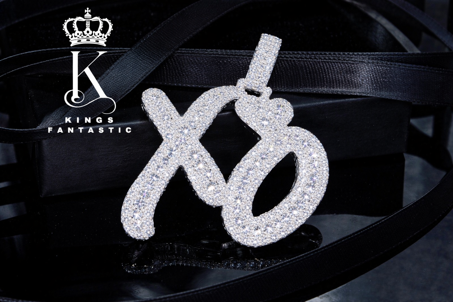 XO Bubble Letter Pendant